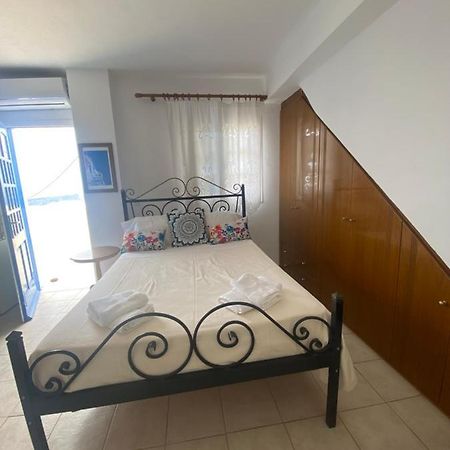 Aeolos Apartments Akrotírion Esterno foto